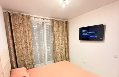 Аренда светлой меблированной двухкомнатной квартиры, сектор 6, Бухарест, Румыния