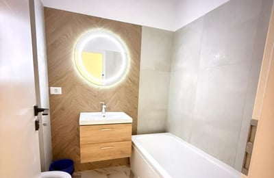 Аренда светлой меблированной двухкомнатной квартиры, сектор 6, Бухарест, Румыния