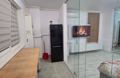 Miete einer möblierten Einzimmerwohnung, Bukarest, Sektor 6, Rumänien