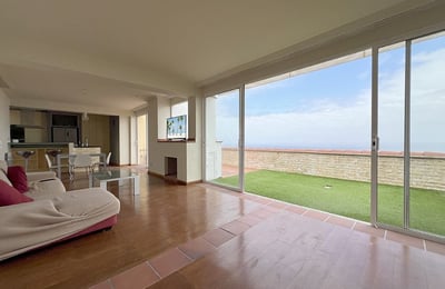 Spacious duplex apartment for rent in the Botanico area, Puerto de la Cruz, Tenerife, Spain