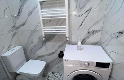 Modern bright 80 m² apartment with 3 bedrooms for rent, Tbilisi, Georgia