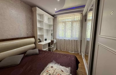 Alquiler de un apartamento luminoso, 60 m², en Batumi, Georgia
