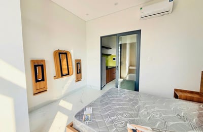 Alquiler de un apartamento a estrenar con un amplio balcón, Lien Chieu, Da Nang, Vietnam