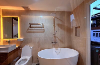 Rent a modern, comfortable apartment near the beach, Son Tra, Da Nang, Vietnam