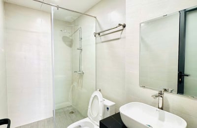 Rental of a spacious modern apartment, Ngu Hanh Son, Da Nang, Vietnam