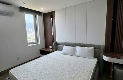 Alquiler de lujoso y moderno ático, Son Tra, Da Nang, Vietnam