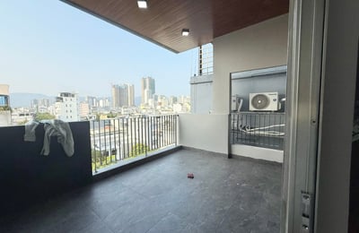 Wohnung mit modernem Interieur zur Miete nahe dem My Khe Strand, Da Nang, Vietnam