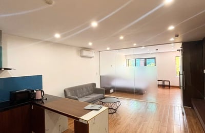 Alquiler de amplio, luminoso apartamento amueblado cerca de la playa, 60 m², Da Nang, Vietnam