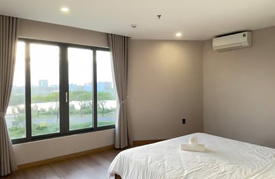 Modern furnished apartment with balcony for rent, 180 m², Da Nang, Vietnam