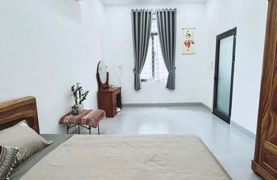 Haus zur Miete in ruhiger Lage nahe Meer und Bergen in Da Nang, Vietnam