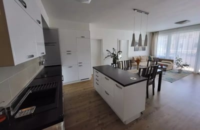 Langzeitmiete einer 3-Zimmer-Wohnung, 77 m², in Rača, Bratislava, Slowakei
