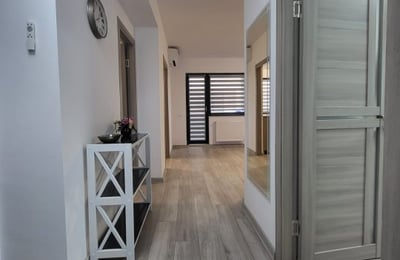Alquiler de apartamento nuevo, moderno, Constanta, Rumania