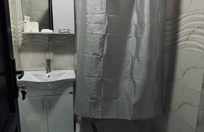 Appartement moderne à louer en centre-ville, Batoumi, Géorgie