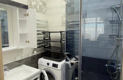 Appartement spacieux et lumineux 75m² à louer, Batoumi, Géorgie