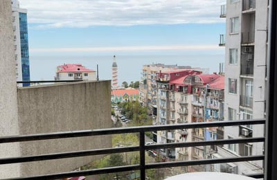 Appartement spacieux et lumineux 75m² à louer, Batoumi, Géorgie