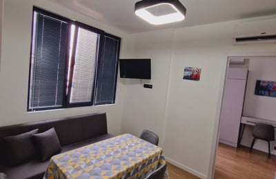 Apartamento compacto y acogedor 35m² en alquiler, Batumi, Georgia