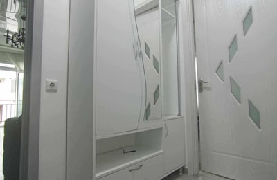 Apartamento espacioso y luminoso 75m² en alquiler, Batumi, Georgia