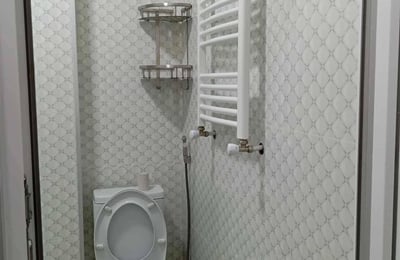 Apartamento espacioso y luminoso 75m² en alquiler, Batumi, Georgia