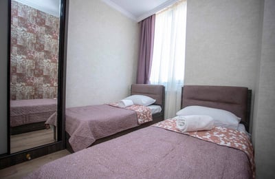 Helle Wohnung 65m² zur Miete, Batumi, Georgien