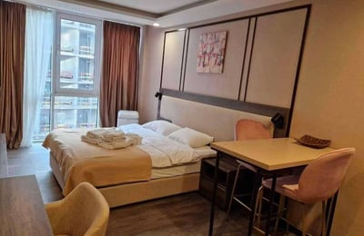 Modernes luxuriöses Studio zur Miete, Batumi, Georgien