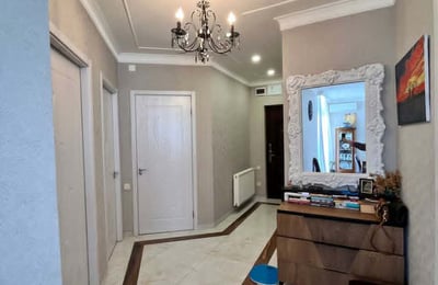 Appartement spacieux et moderne 80m² à louer, Batoumi, Géorgie