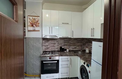 Apartamento amueblado y acogedor en alquiler, Batumi, Georgia