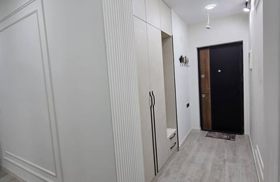 Appartement moderne et spacieux 85m² à louer, Batoumi, Géorgie