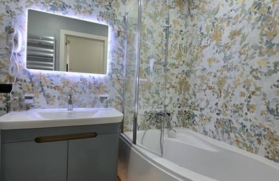 Appartement moderne et spacieux 85m² à louer, Batoumi, Géorgie
