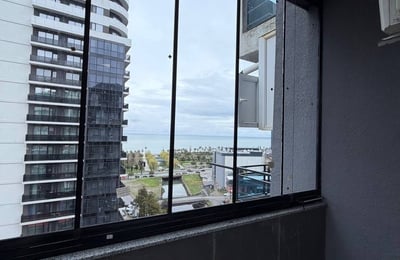 Аренда комфортной меблированной квартиры 50м² с видом на море, Батуми, Грузия