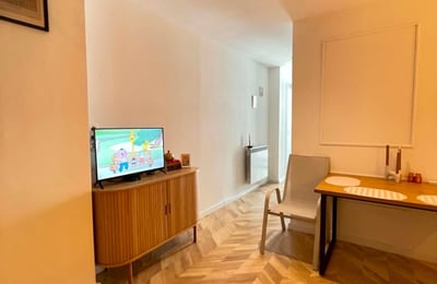 Аренда современной квартиры 45м² в комплексе Sunset, Батуми, Грузия