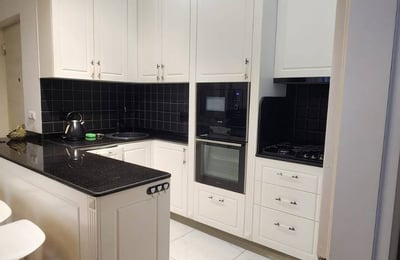 Modern Spacious Apartment 98m² for Rent, Batumi, Georgia