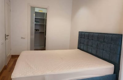 Modern Spacious Apartment 98m² for Rent, Batumi, Georgia