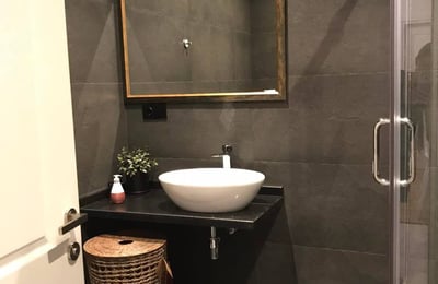 Modern Spacious Apartment 98m² for Rent, Batumi, Georgia