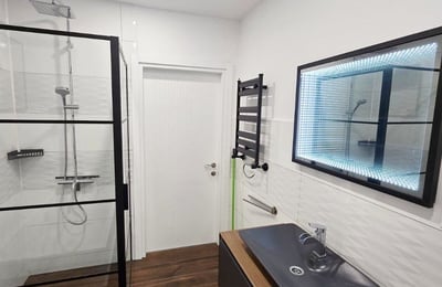 Moderne Wohnung 64m² im Stadtzentrum Altstadt von Batumi zu vermieten