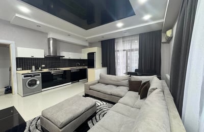 Spacious 90m² apartment for rent in the center of Batumi