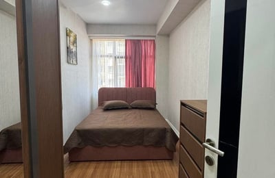 Spacious 90m² apartment for rent in the center of Batumi