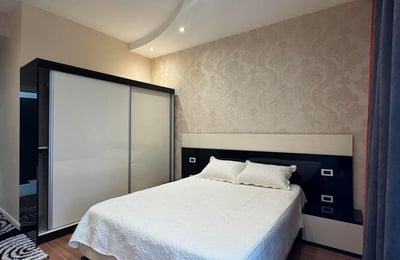 Spacious 90m² apartment for rent in the center of Batumi