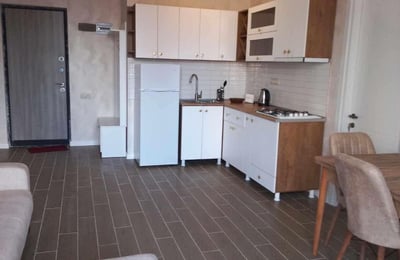 Сдаётся в аренду квартира (60м²) с панорамным видом на горы и город, Батуми, Грузия