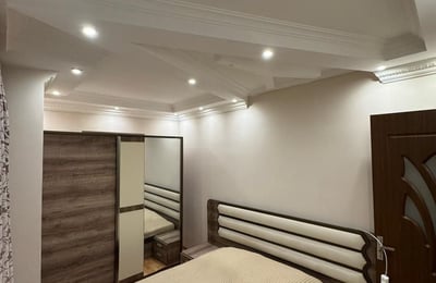 Möblierte Wohnung (50m²) zur Miete mit Bergblick in der Altstadt, Batumi, Georgien