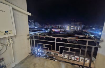 Сдаётся в аренду меблированная квартира (55м²) с видом на горы, Батуми, Грузия