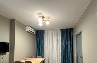 Сдаётся в аренду современная квартира (45м²) с видом на горы, Батуми, Грузия
