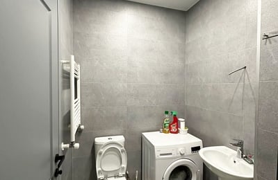 Сдаётся в аренду современная квартира (45м²) с видом на горы, Батуми, Грузия