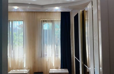 Сдаётся в аренду меблированная квартира (60м²) в частном доме, Батуми, Грузия