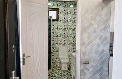 Сдаётся в аренду меблированная квартира (60м²) в частном доме, Батуми, Грузия