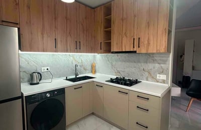 Gemütliche und moderne Wohnung (45m²) zur Miete in Batumi, Georgien