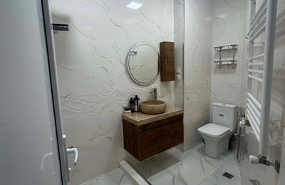 Gemütliche und moderne Wohnung (45m²) zur Miete in Batumi, Georgien