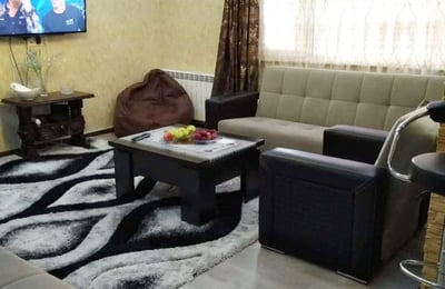 Долгосрочная аренда просторной квартиры 100 м² с видом на горы и море, Батуми, Грузия