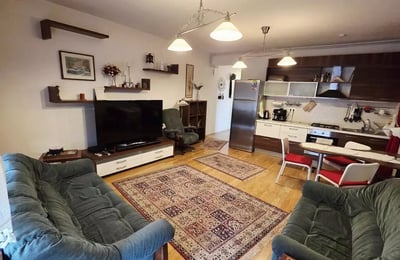 Location longue durée d’un appartement de 2 pièces, 75 m², à Bucarest, Roumanie