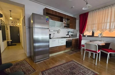 Location longue durée d’un appartement de 2 pièces, 75 m², à Bucarest, Roumanie