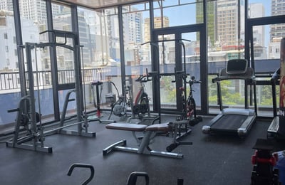 Аренда светлой, полностью меблированной квартиры рядом с пляжем, Дананг, Вьетнам